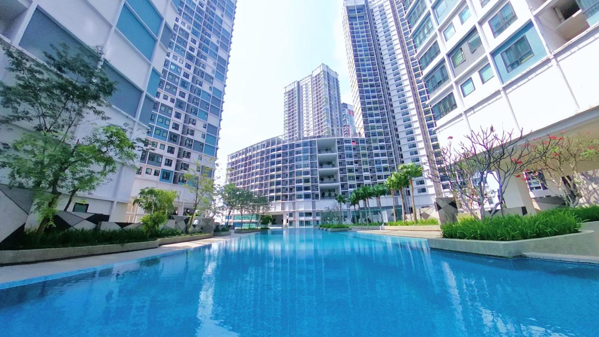 9Pax 2R2B Family Suite, I-City, I-Suite, Hyde, Beside Theme Park, Wifi 50-55" Smart Tv Shah Alam Eksteriør bilde